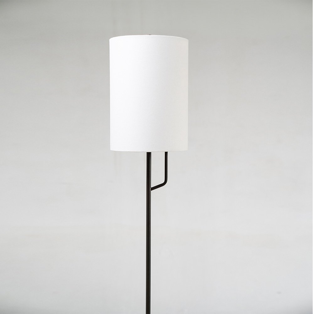 Floor-Lamp-Widi_02