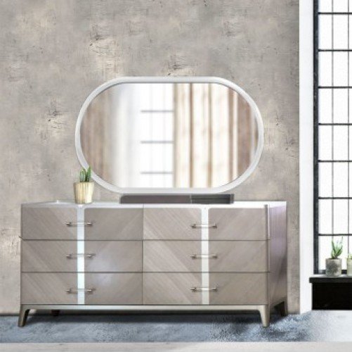 cover_w501_h500_lanterna-bedroom-set-collection-by-michael-amini-canopy-channel-tufted-upholstered-bed